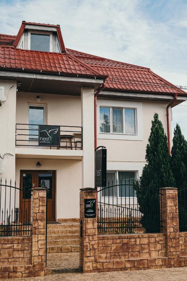 Nest Guesthouse Drobeta Turnu Severin Exterior foto