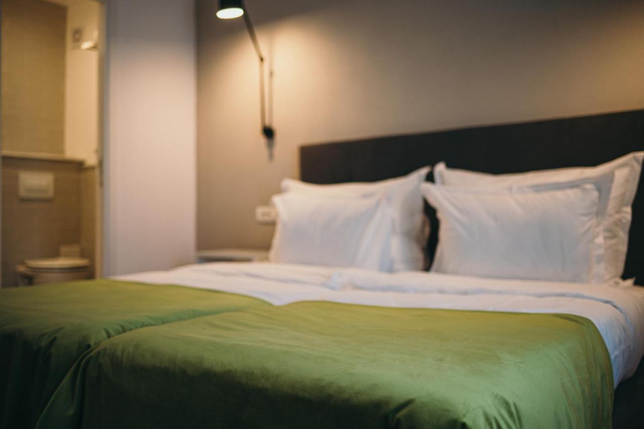 Nest Guesthouse Drobeta Turnu Severin Exterior foto