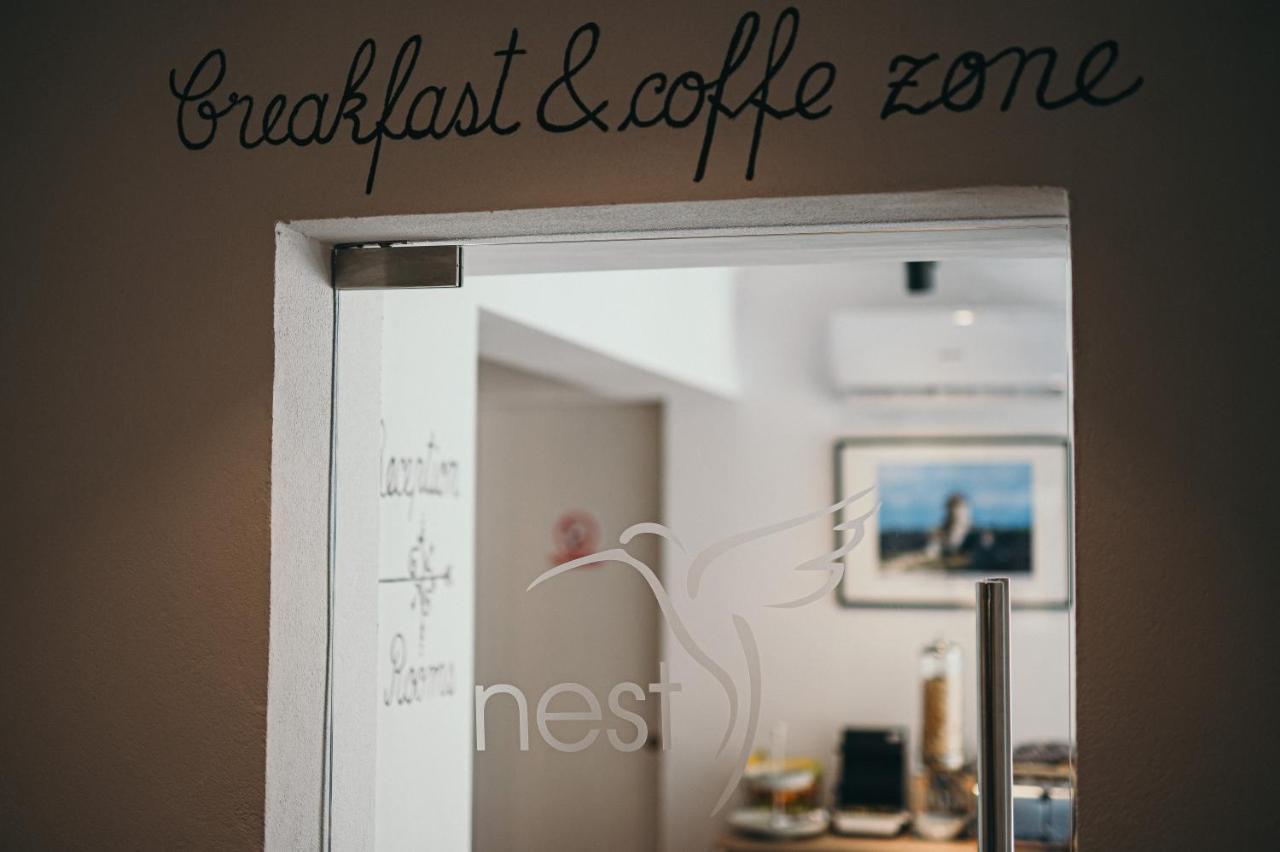 Nest Guesthouse Drobeta Turnu Severin Exterior foto