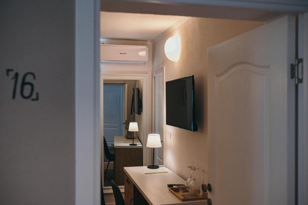 Nest Guesthouse Drobeta Turnu Severin Exterior foto