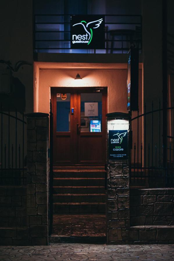 Nest Guesthouse Drobeta Turnu Severin Exterior foto