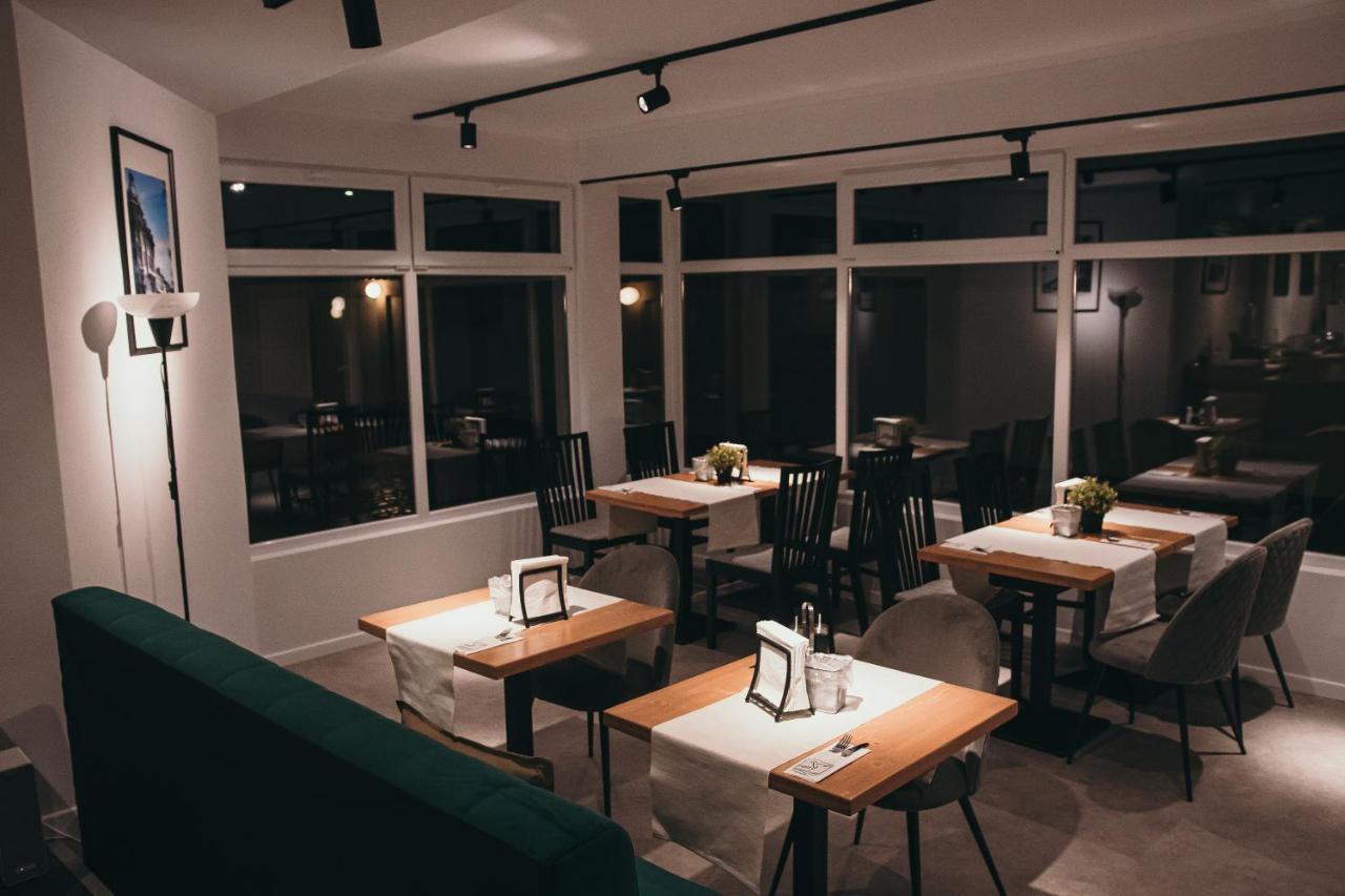 Nest Guesthouse Drobeta Turnu Severin Exterior foto